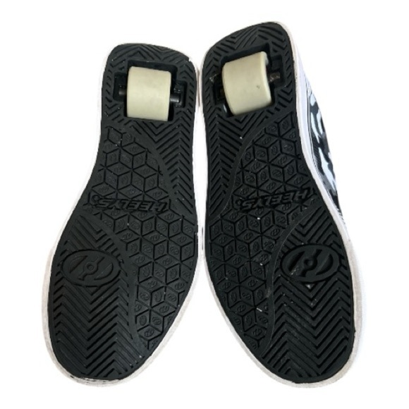 Heelys Black and White Camouflage Sneakers - Picture 7 of 7